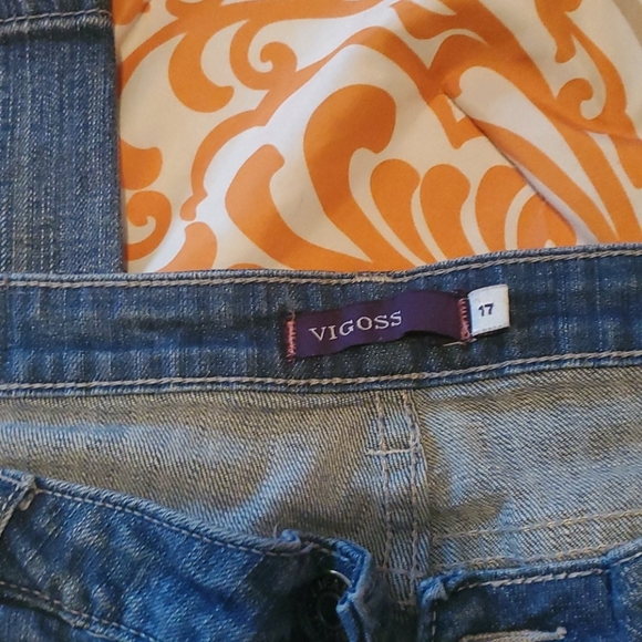 Jeans - Picture 3 of 3